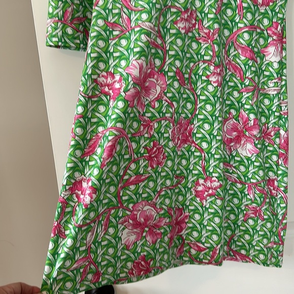 Barbara Gerwit Trellis & Lillies Print V-Neck Dress Small w MEASUREMENTS! - Picture 5 of 10